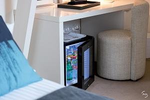 Minibar Termo absorvente TA 40 L com porta de vidro