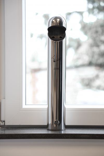 Cinzeiro tubular Mural cobertura protec��o a�o inox Brilhante  1,7 Lt